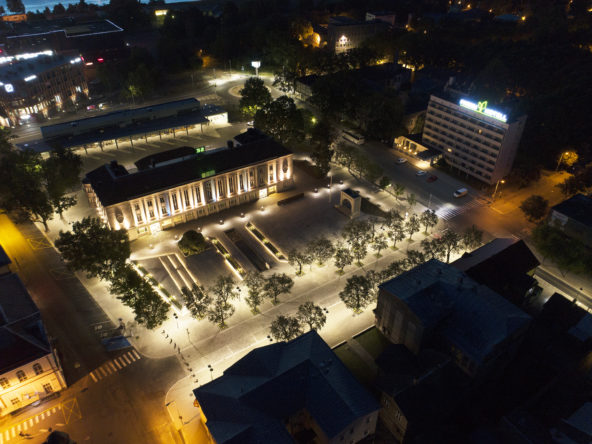 Pärnu Iseseisvuse väljak