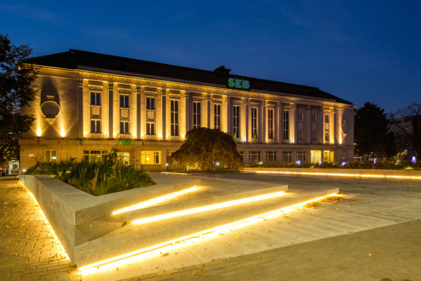 Pärnu Iseseisvuse väljak