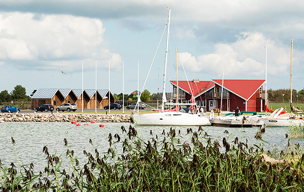 Orjaku sadama abihoone