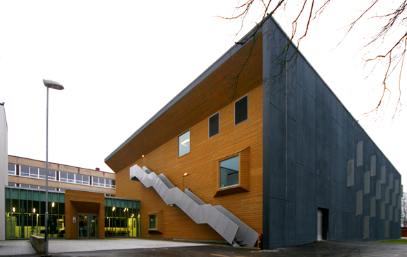 Spordihall Väike-Maarjas